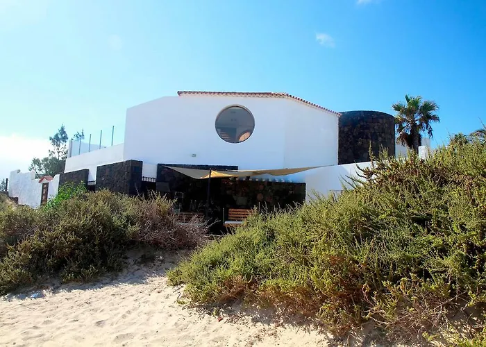 Bahia Beach Club Couette-café *